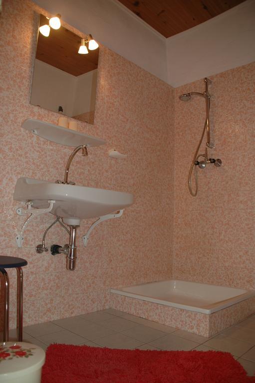 Hotel Romantikhaus Hufschmiede à Engelhartszell Extérieur photo